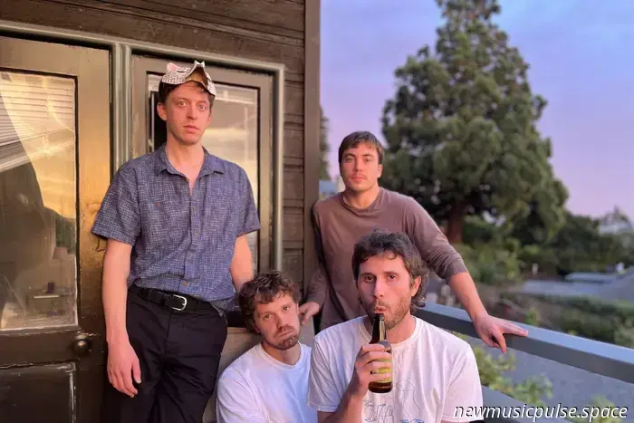 „Trauer ist nur abgenutzte Freude“: mildred Linger im Nebel zwischen Erinnerung und Wandel in ‚Trailer Hitch‘ – Atwood Magazine