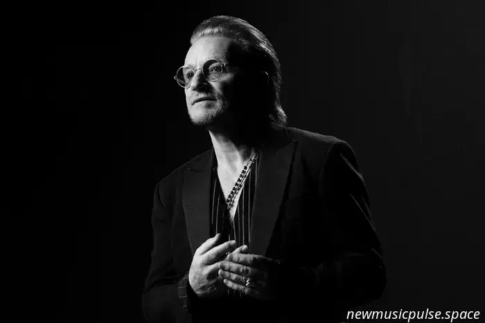 Filmkritik: „Bono: Geschichten des Sich-Hingeben“ & Im Werden in der Welt - Atwood Magazine