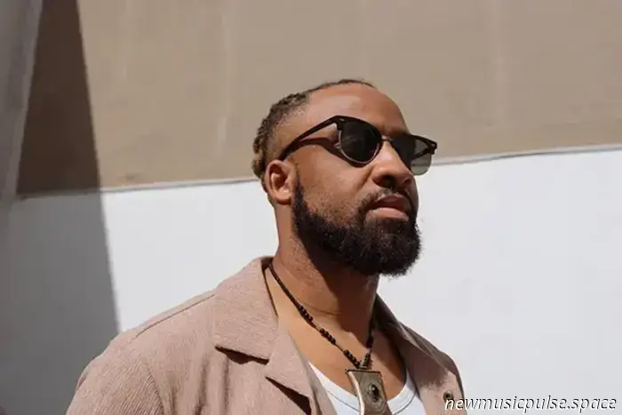 Neue Grafik gibt neues Album 'Rachael' bekannt.