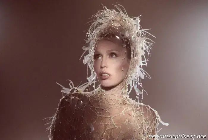 Roundtable: A Review of Miley Cyrus’ ‘Something Beautiful’ - Atwood Magazine