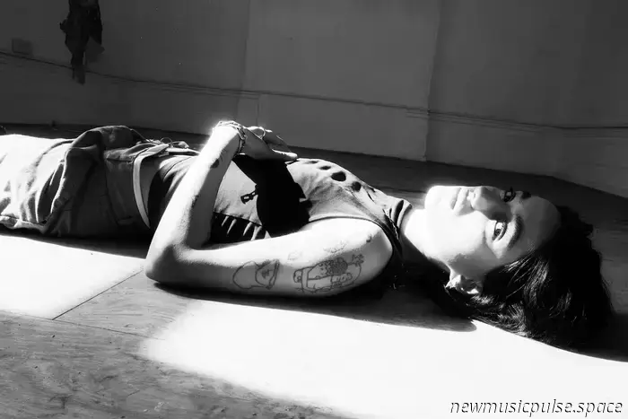 Artist to Keep an Eye On: London’s Reem Mitten Is Transforming Emotions into Dreams with a Voice That Resonates Deeply and Tracks That Express Inner Longing - Atwood Magazine