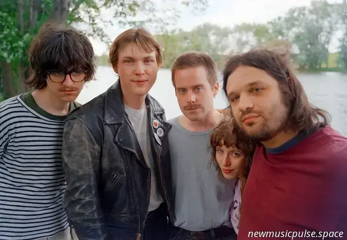 Good Flying Birds Release Jangle Pop Gem ‘Eric’s Eyes’