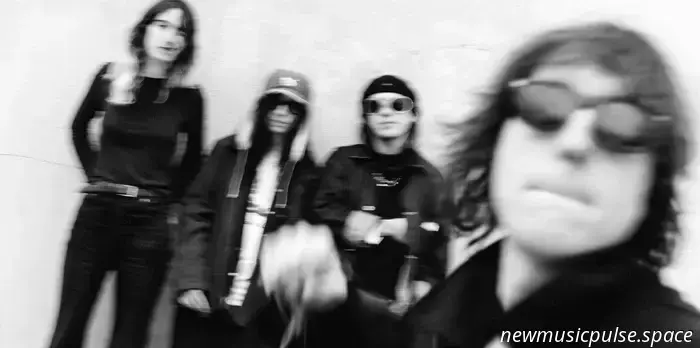 Geese treten in der Radio 1 Live Lounge auf – und covern New Radicals