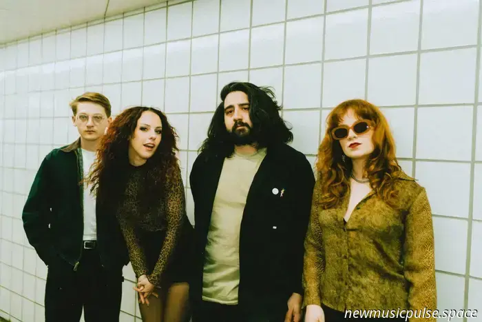 Pool Kids Release Reflective New Single ‘Leona Street’