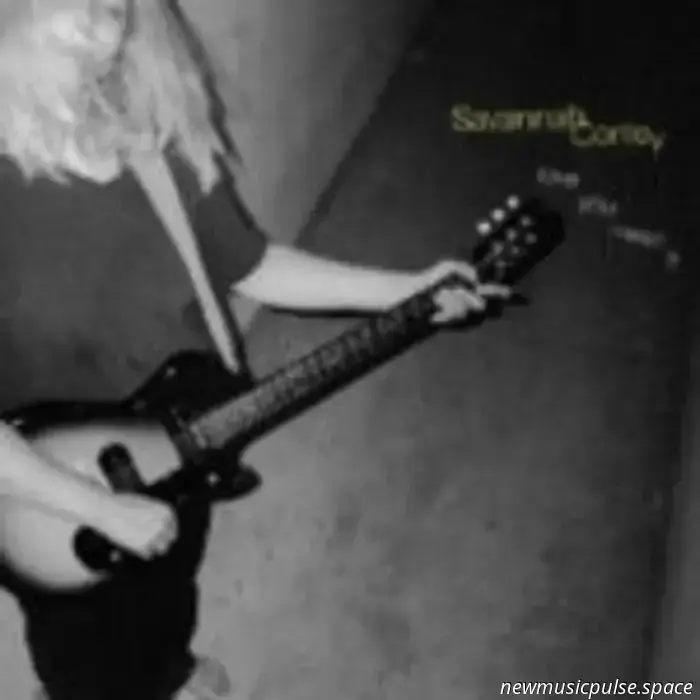 „Gas geben, bremsen, lieb dich, ich meine es ernst“: Savannah Conley lässt bei „Love You Mean It“ richtig los, eine spaßige, fieberhafte Wiedergeburt des Indie-Rock - Atwood Magazine