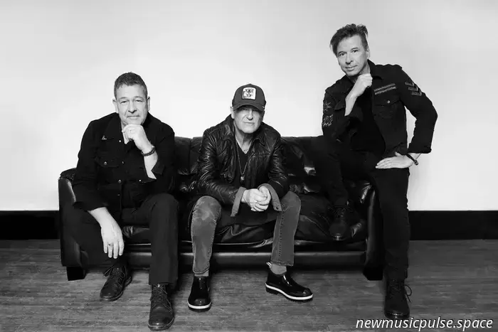 La "Canción de Canadá" de Glass Tiger es una Declaración de Verdadero Amor Patriota-Atwood Magazine