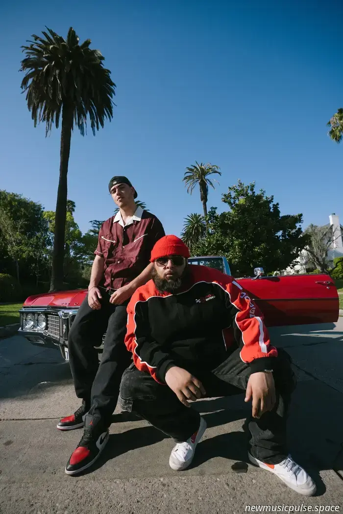 "Cherry" di Ajii e Jordan Anthony è una dolce fetta di pop che brilla davvero - Atwood Magazine