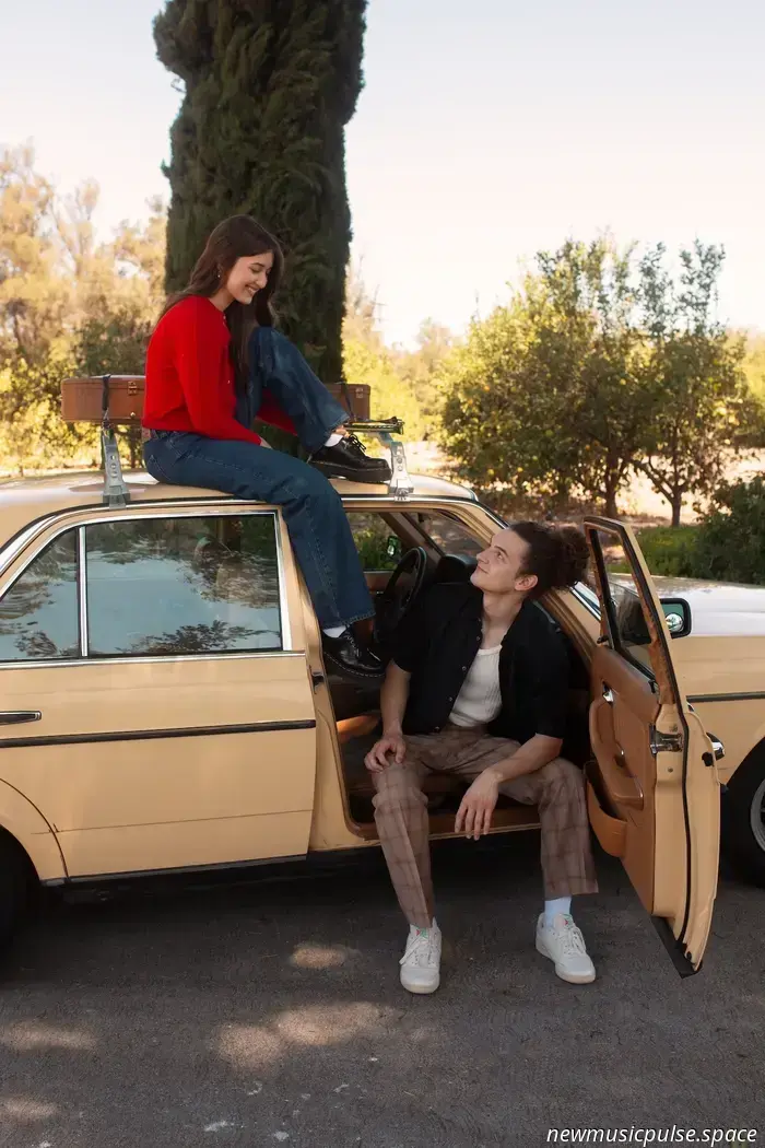 „I Don’t Wanna Be Fragile“: Jake & Shelby legen in „Fragile“ ihre Seelen offen, ein zutiefst intimes Indie-Pop-Bekenntnis – Atwood Magazine