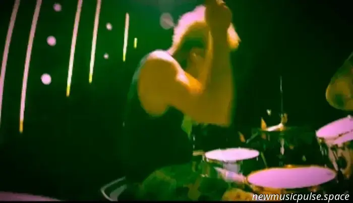 Джош Фриз расстается с Foo Fighters
