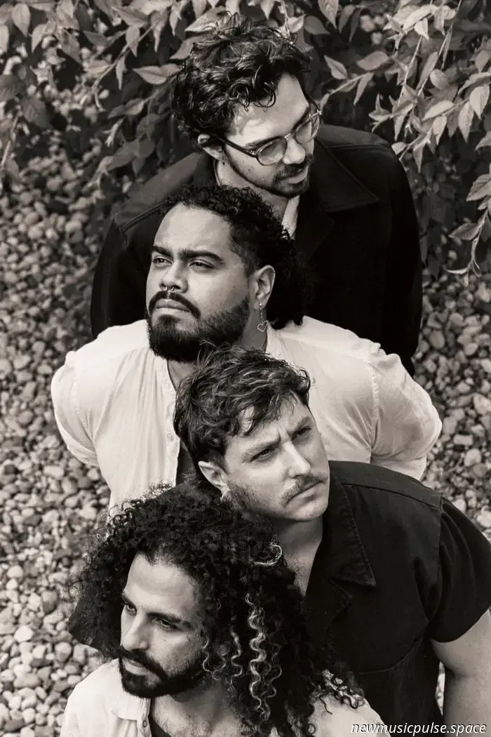 Wes Parker’s EP ‘fantom’ overflows with sonic nostalgia, lyrical sharpness, and artistic clarity.