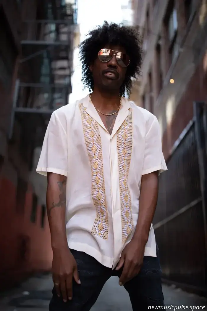 Bootie Brown präsentiert seine neueste Single ‚UnAwake‘