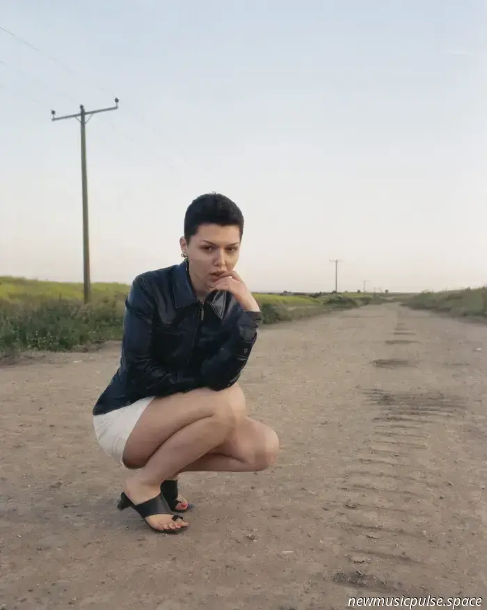 gianna comparte el sencillo impulsado por breakbeats 'Hei Lover'