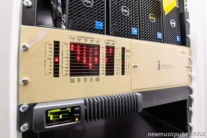 Stranger Things lancia stazione radio pop-up WSQK 'The Squawk'