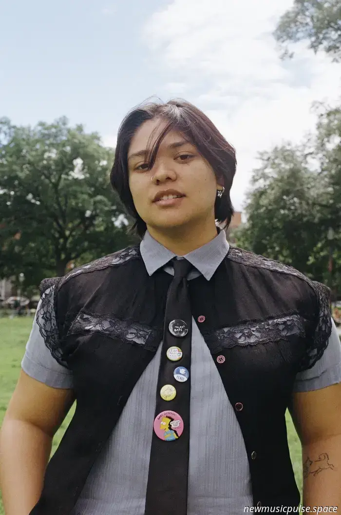 „Die Entstehung von ‚daisy‘ – und warum es nicht auf Streaming-Plattformen verfügbar ist“: Ein Essay von Leilani Patao - Atwood Magazine