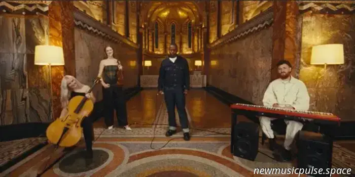 Clean Bandit, Lloyiso condividono un dolce estratto acustico di ‘Believe’