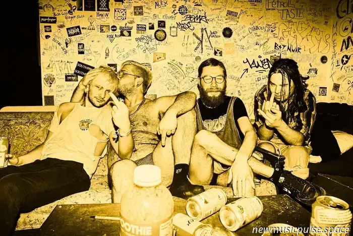 Joe &amp; The Shitboys firmano per Alcopop! Record, confermare nuova compilazione