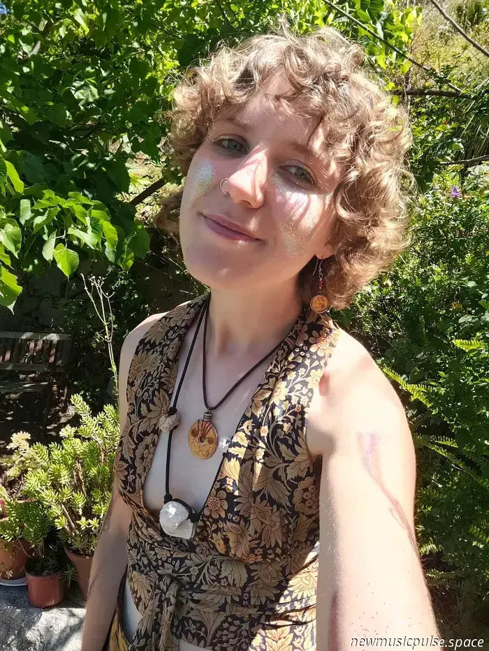 Unveiled & Discovered: Molly Dolphin's 'Underground River' Delivers a Revitalizing Wave of Folk Amidst a Time of Artificial Music - Atwood Magazine