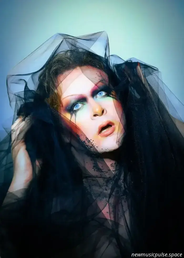 Queer, Creative, and Irish: SexyTadhg is not going to be overlooked.