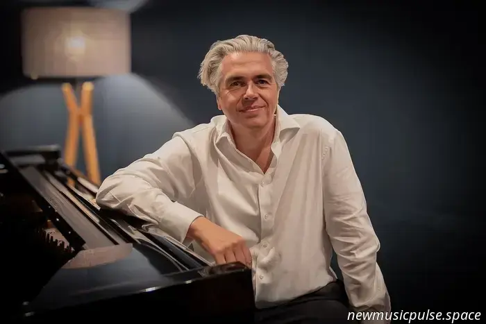 Lorne Balfe habla sobre el nuevo spin-off de Doctor Who y su deseo de componer para la serie principal.