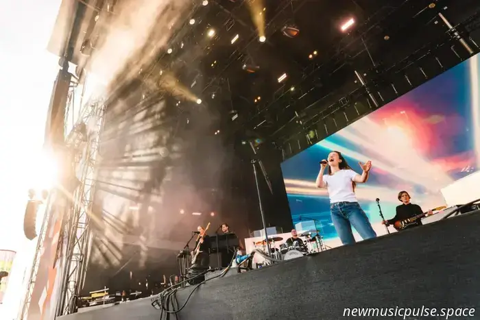 Divertiti, sii gentile: intervista a Sigrid