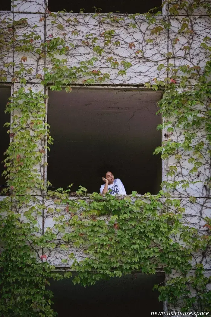 Samara Cyns „Was werden sie sagen“ fordert uns auf, unsere Stimme zu erheben.