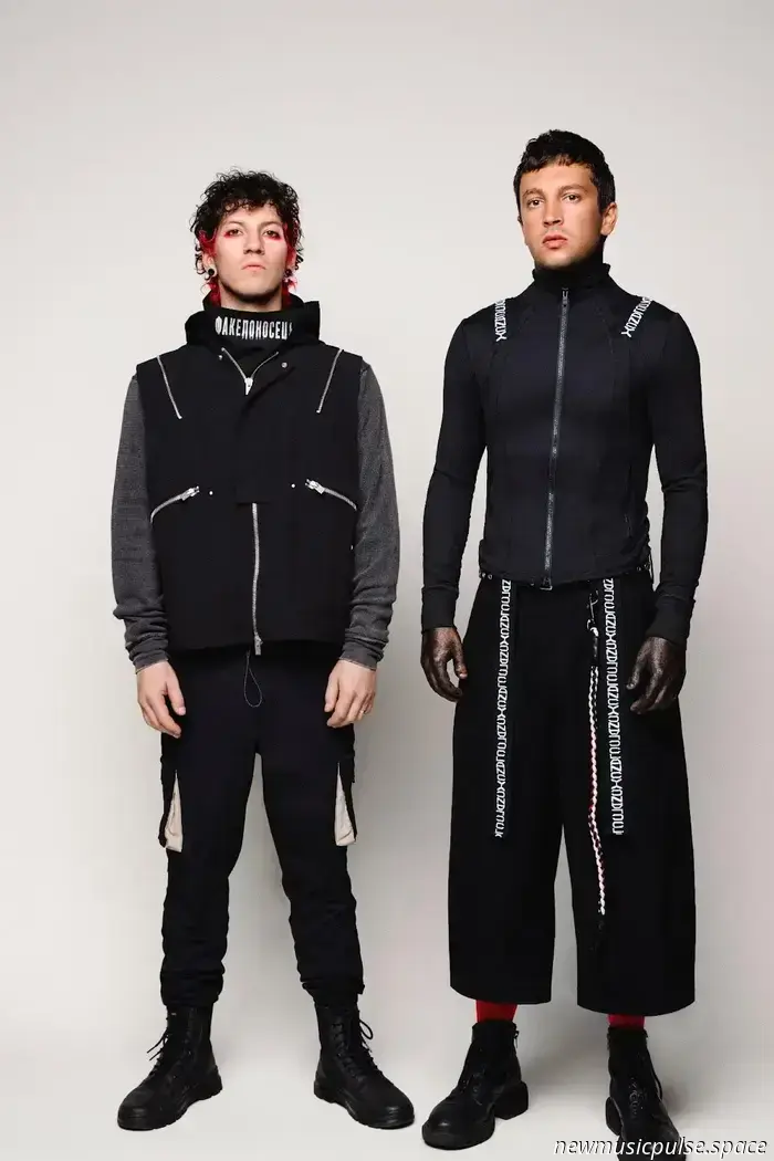 Twenty One Pilots Reveal Release Date and Tracklist for ‘Breach’