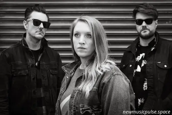 The Lightning Kids блистают на дрим-поп-альбоме «Любовь на краю желания»