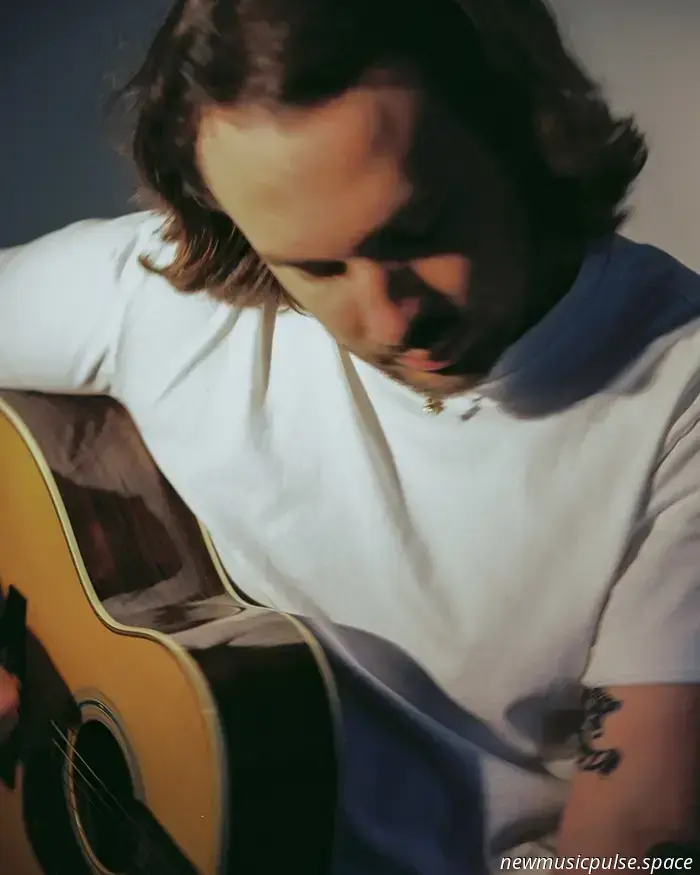 Interview: Trevor Dering of Fiji Blue Opens Up About ‘Hug’ and the Experiences That Influenced His Music - Atwood Magazine