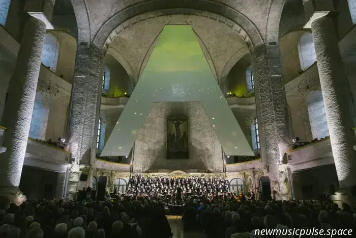 Live Coverage: Sven Helbig's Requiem A at Heldenplatz, Austria