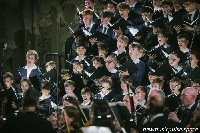 Live Coverage: Sven Helbig's Requiem A at Heldenplatz, Austria