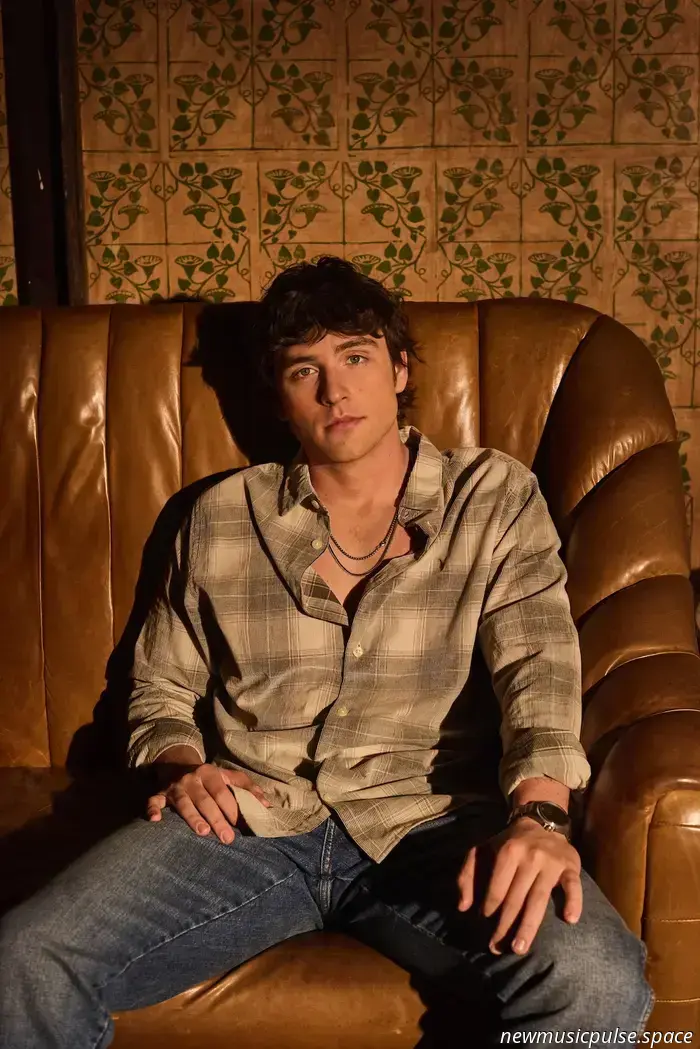 Интервью: Винсент Мейсон превращает домашние демозаписи в прорывной дебют с «There I Go» — Atwood Magazine