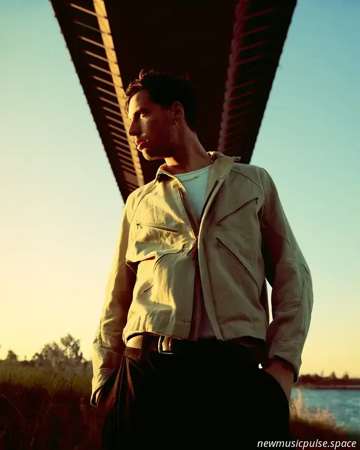 SWIM выпускает новый альбом «Dear Friend».