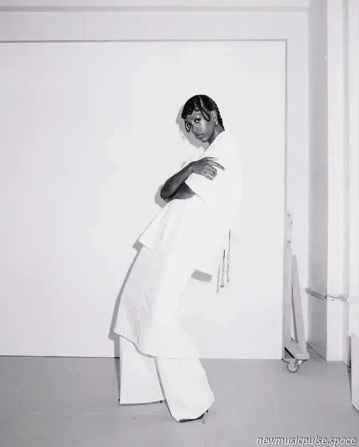 anaiis reinterprets Lauryn Hill's "To Zion."