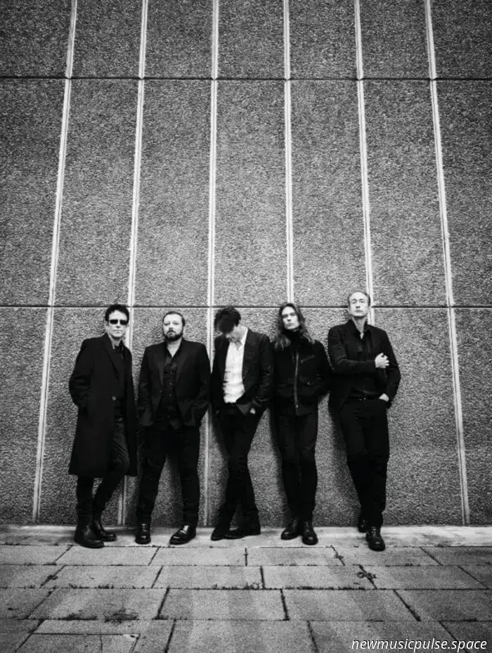 Suede Release New Track 'Trance State'