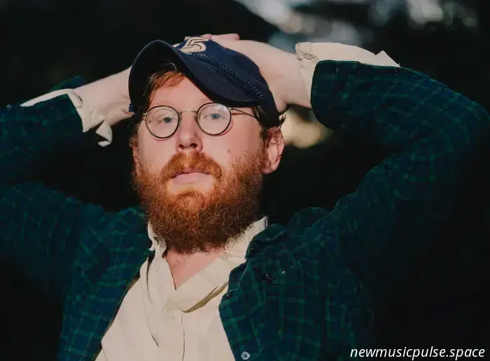 La canzone di oggi: Fust ci accolgono nella loro casa su "Mountain Language" - Atwood Magazine