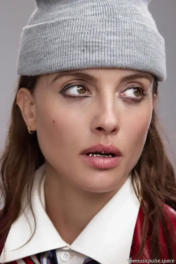 Noga Erez Discovers How to Handle Love in ‘Penny Lame’