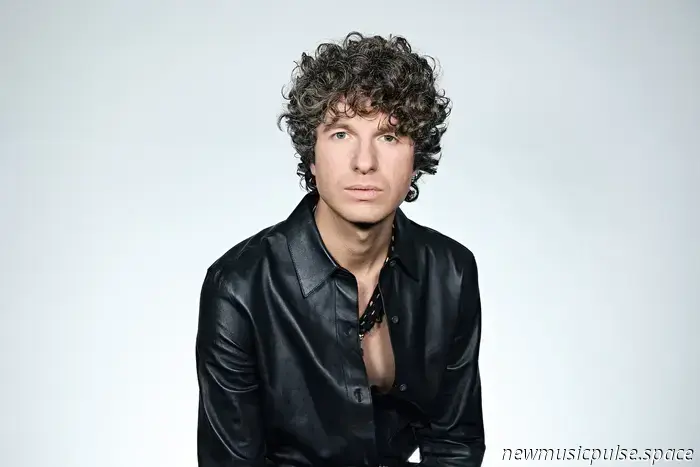 Interview: Luke Pritchard of The Kooks Discusses Music, Nostalgia, and Transformation - Atwood Magazine