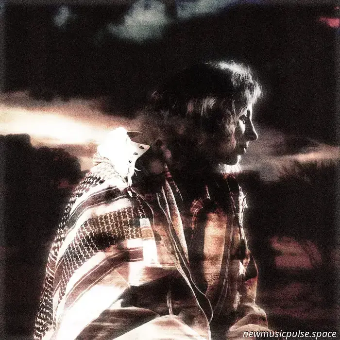 „Kühn, ehrlich und lebendig“: Louie Blue über die Gestaltung der warmen, stimmungsvollen, instinktgesteuerten Welt von ‚Blood & Bones‘ - Atwood Magazine