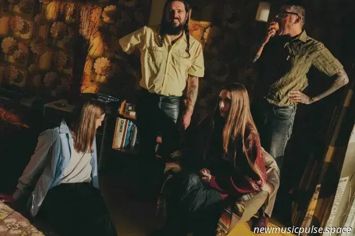 Dry Cleaning releases their new single 'Cruise Ship Designer.'