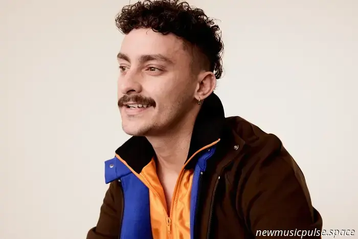 Antony Szmierek lanzará su hoja de ruta del libro debut en el Hay Festival 2025