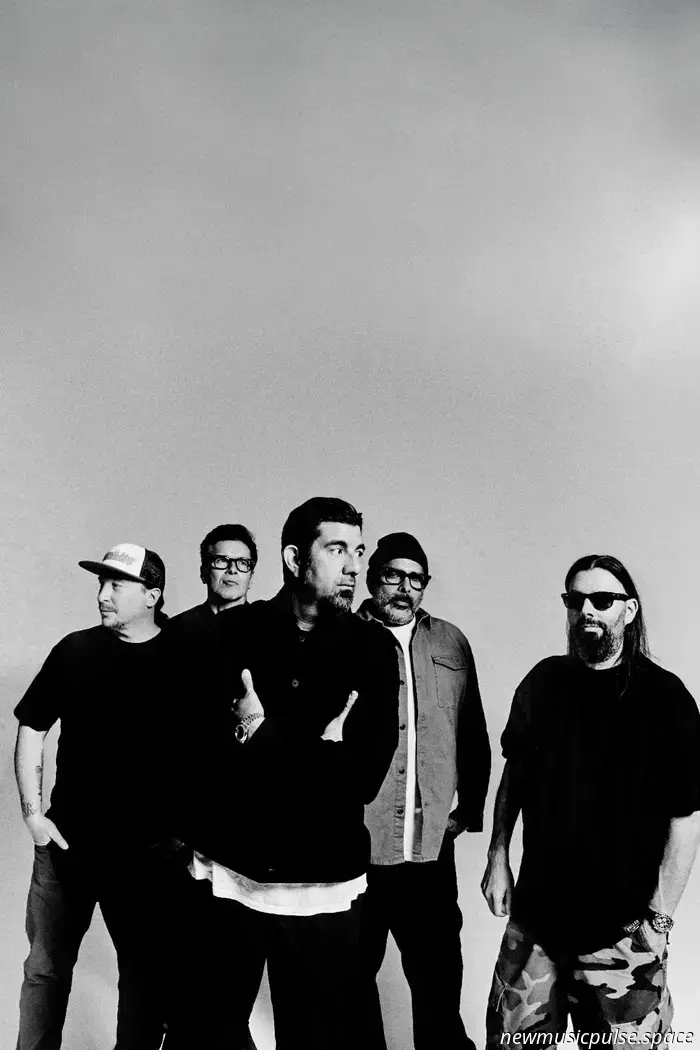 Deftones hacen un regreso eufórico y comienzan una nueva era con 'Private Music', su primer álbum en 5 años - Atwood Magazine