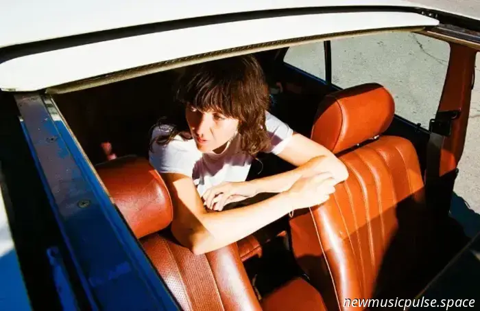 Courtney Barnett regresa con «Stay In Your Lane»