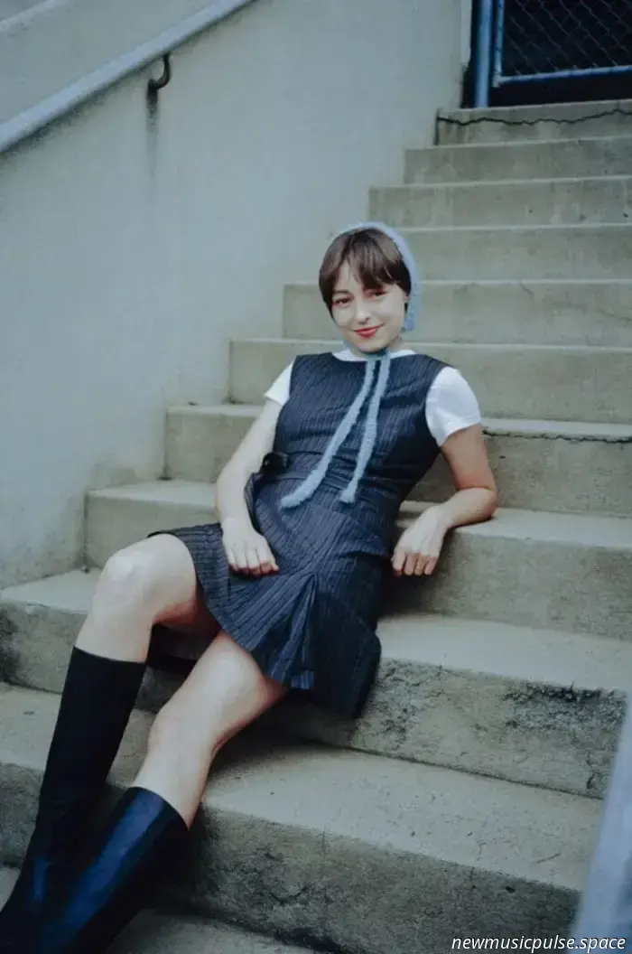 Restare nell'ombra: Stella Donnelly intervistata