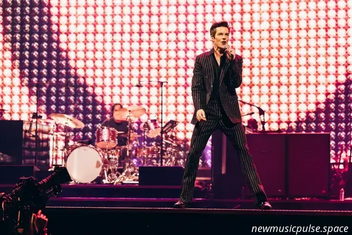 Reseña en directo: Making a Hot Fuss in Las Vegas With The Killers - Atwood Magazine