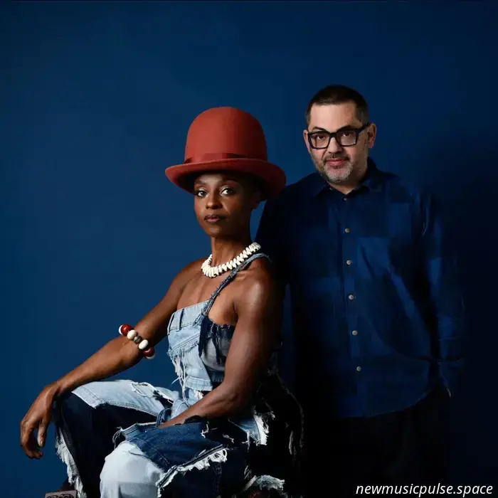 Morcheeba kündigen neues Album 'Escape The Chaos' an