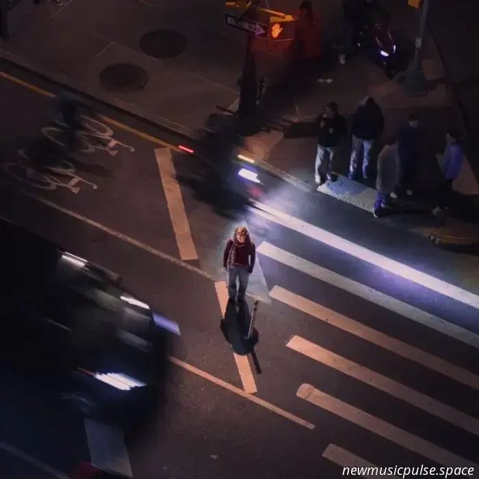 La viral «The Hand» de Annabelle Dinda en TikTok por fin está aquí.