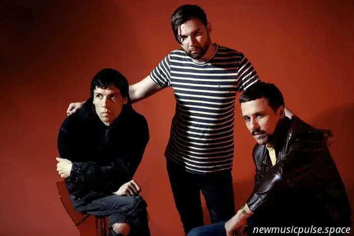 Brüder lassen sich nicht brechen: The Cribs im Interview