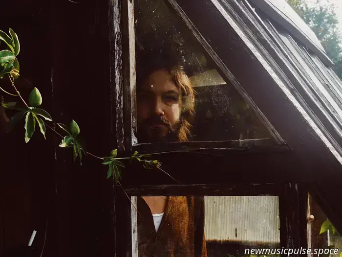 «Смой ущерб»: DM Arthur воплощает стойкость, освобождение и обновление в жизнеутверждающем «Fire & Soap» — Atwood Magazine