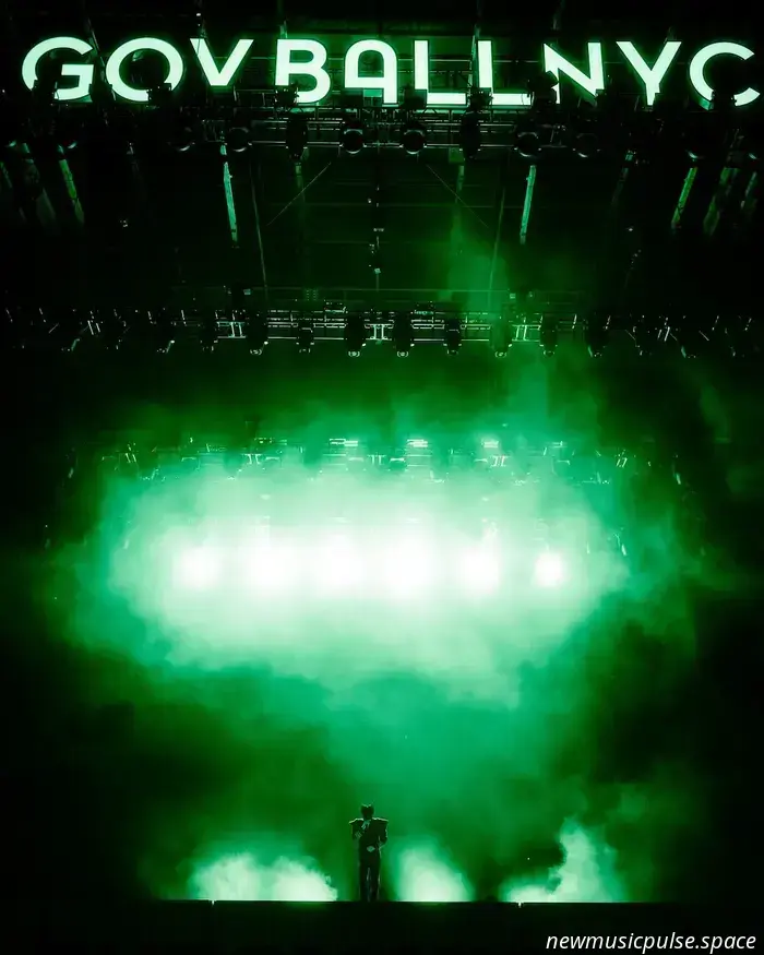 Governors Ball 2025: dal modello di ruolo e il bacio di Conan Gray al discorso di Hozier sulla democrazia, l'iconico set di Olivia Rodrigo e altro ancora! - La rivista Atwood