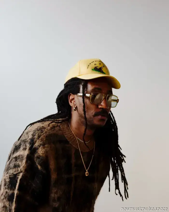 Il bassista dei Gorillaz, Seye Adelekan, sul suo percorso di salute mentale